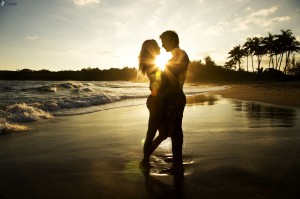 [immagini.4ever.eu] coppia al tramonto, spiaggia, mare 153544